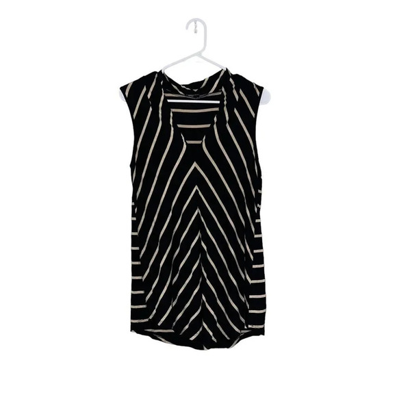 Cable‎ and Gauge Sleeveless Printed Top Size Medium - Picture 1 of 3